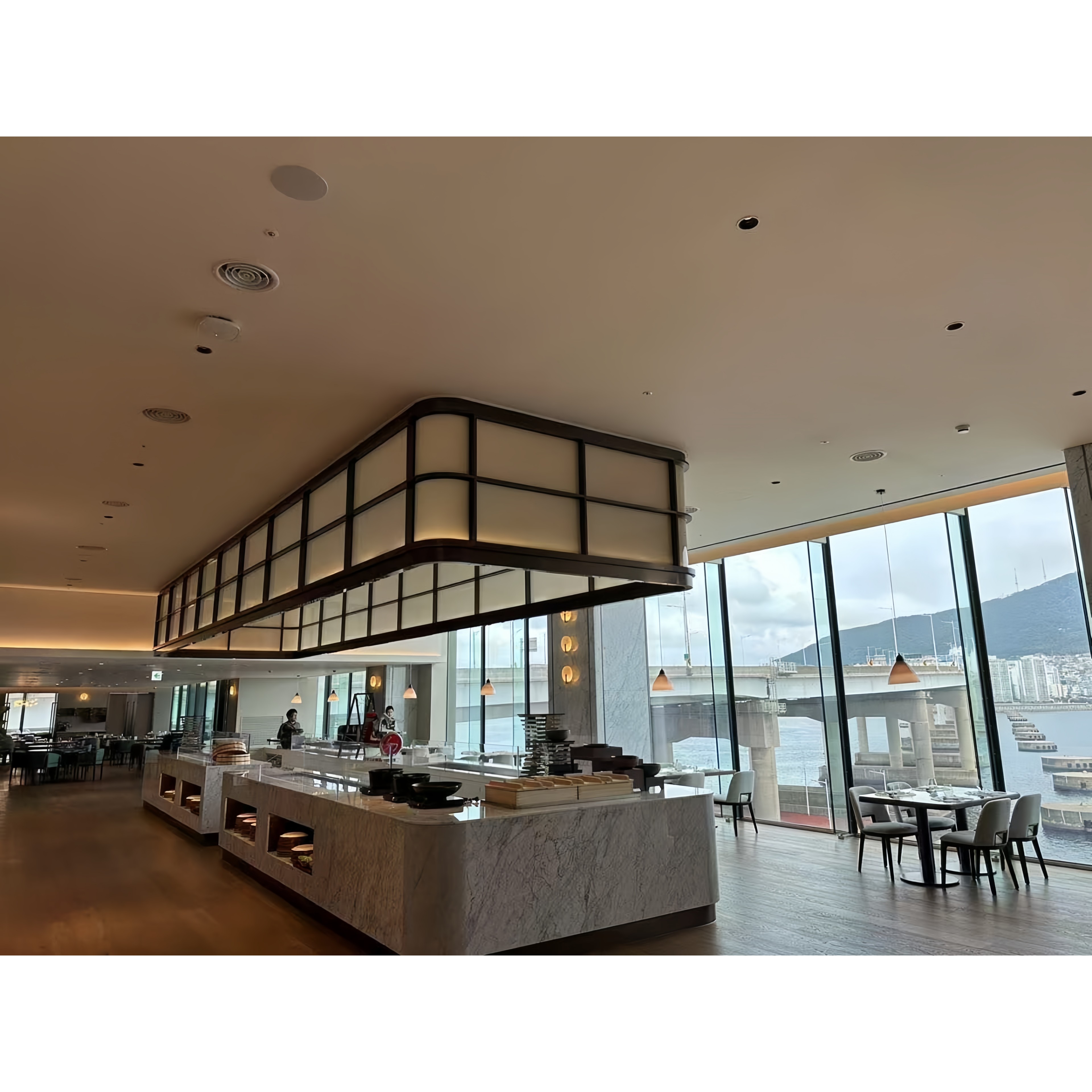 Wyndham Grand Busan hotel restaurant interior